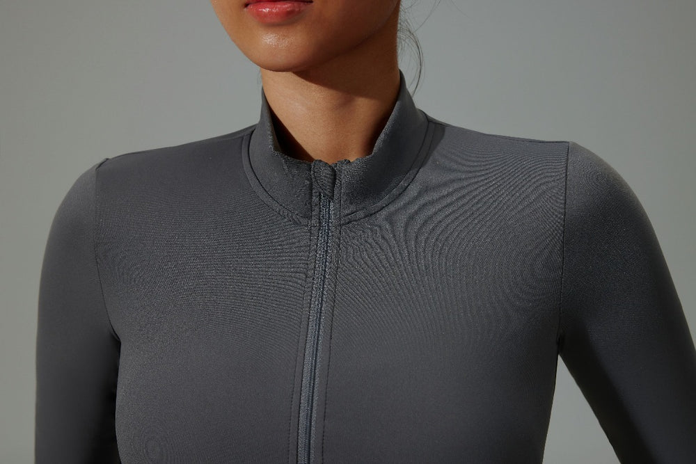 Gray yoga jacket with textured pattern 