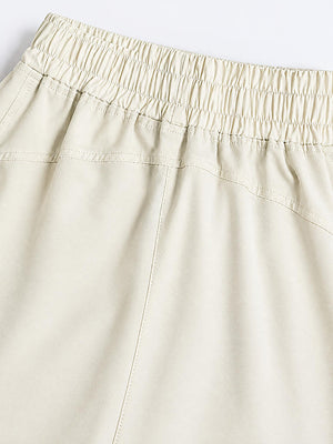 Back seam design of #ivory Quick Dry Shorts
