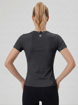 #black Rear of Women's Tight-fitting Yoga Top