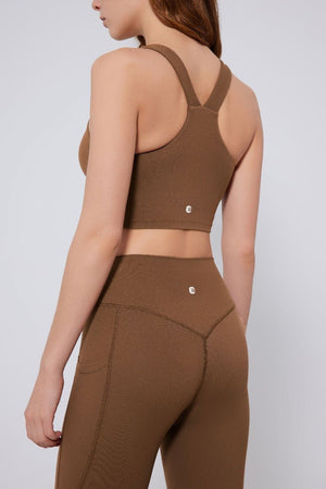 #Brown sports bra and leggings by Anniou
