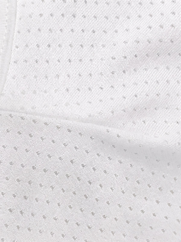 Curved Underarm Seam Detail of #White Seamless Antibacterial Running Tank Top