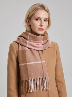 #Pink Women Checkered Tassel Scarf