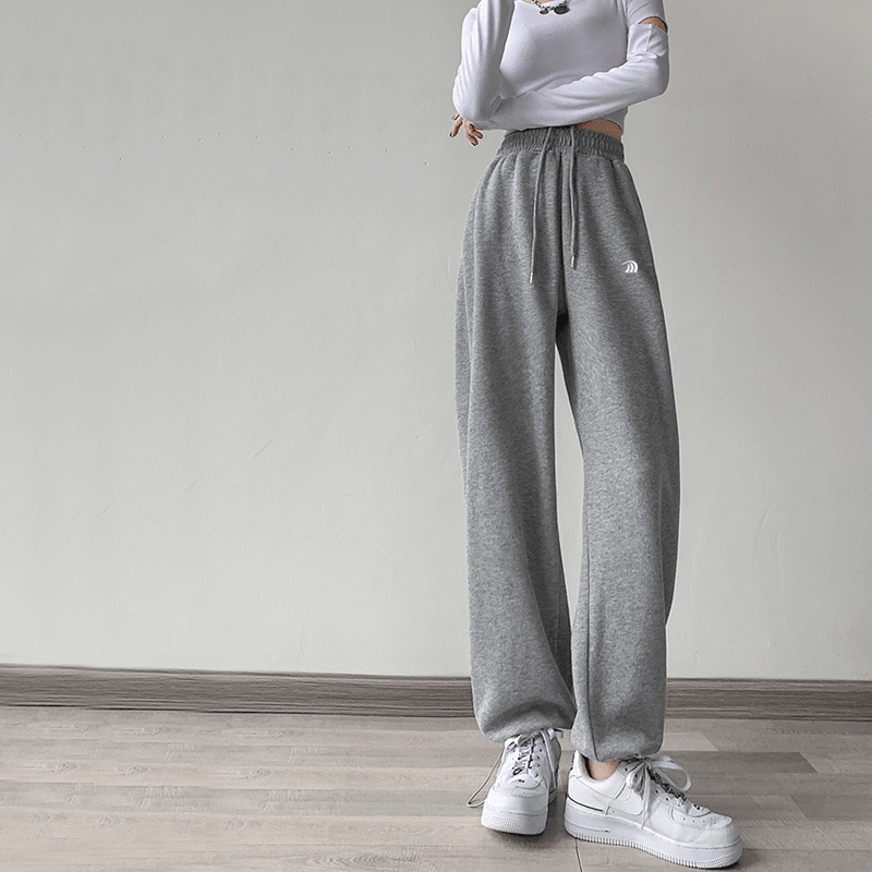 Women's Wide-Leg Cuffed Sweatpants