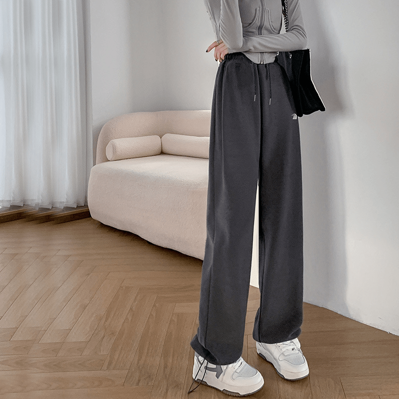 Women's Wide-Leg Cuffed Sweatpants