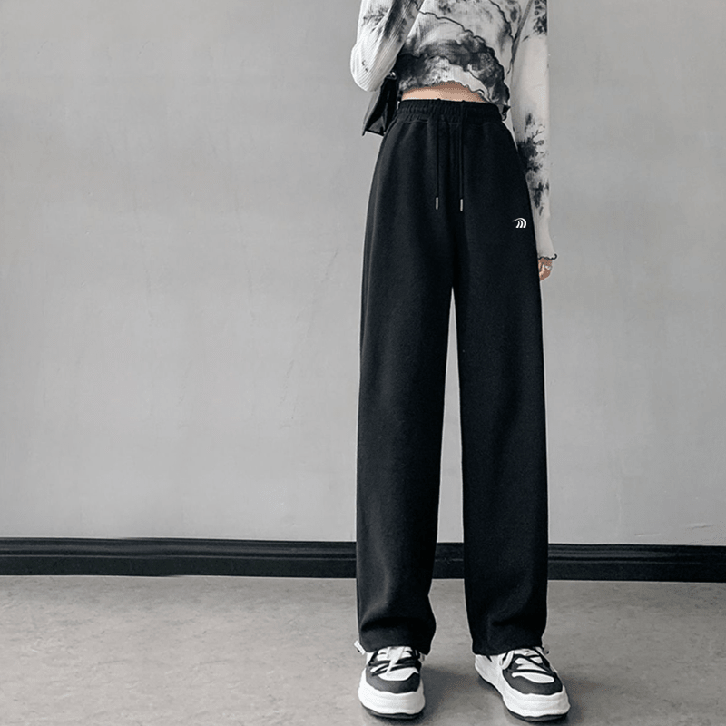 Women's Wide-Leg Cuffed Sweatpants