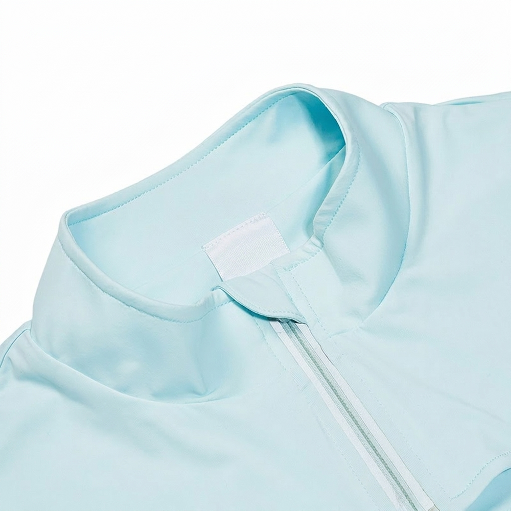 Zipper neckline