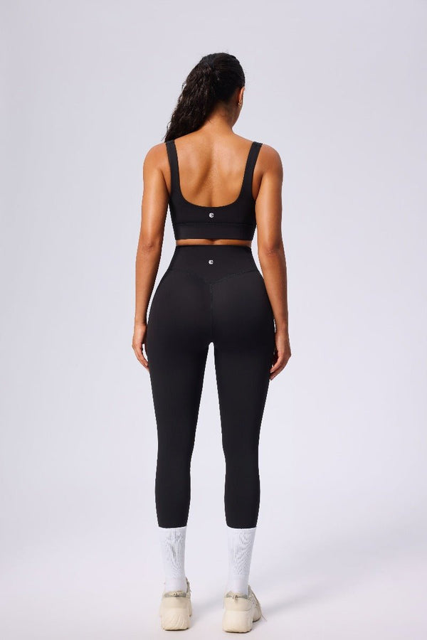 #black Anniou racerback sports bra and sports leggings 