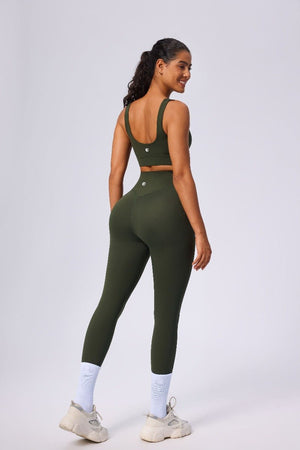 #green high rise yoga leggings with butt lift outfit by Anniou